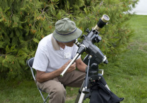 Sid viewing through the Coronado Ha Solarscope Saanich Fair 2010